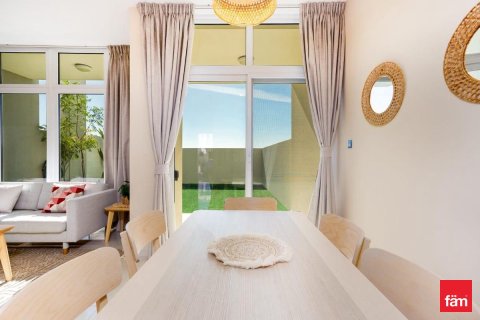 Townhouse in Dubai 3 bedrooms, 132.8 sq.m. № 85986 - photo 25