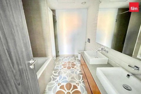 Appartement à Motor City, Dubai, 3 chambres, 226.6 m², № 40649 - photo 11