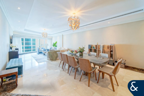 Apartment in Dubai Marina, Dubai 3 bedrooms, 330 sq.m. № 75102 - photo 2