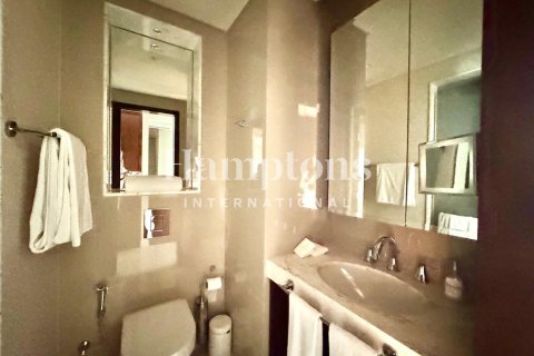Apartment in Downtown Dubai (Downtown Burj Dubai), Dubai 2 bedrooms, 126.54038921 sq.m. № 114926 - photo 15