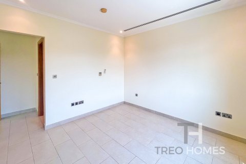 Villa in Legacy, Jumeirah Park, Dubai 4 bedrooms, 314 sq.m. № 16343 - photo 14
