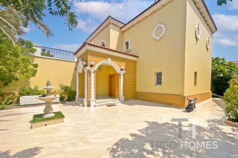 Villa in Legacy, Jumeirah Park, Dubai 4 bedrooms, 314 sq.m. № 16343 - photo 30