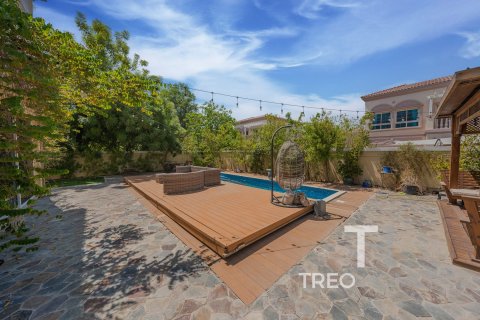 Villa à Jumeirah Village Triangle, Dubai, 6 chambres, 399 m², № 16338 - photo 3