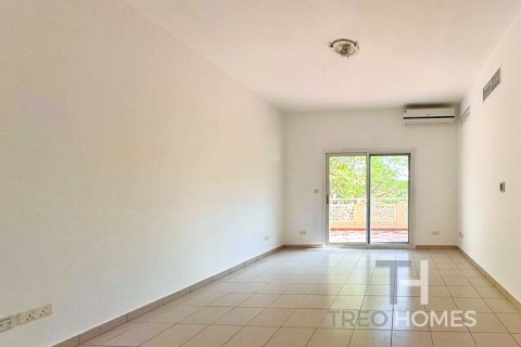 Villa in Meadows, Dubai 3 bedrooms, 540 sq.m. № 16349 - photo 2