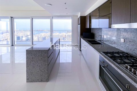 Снять в аренду квартиру в EMAAR Beachfront, Dubai Harbour, Дубай: 3 спальни, 180м², № 44719 - фото 7