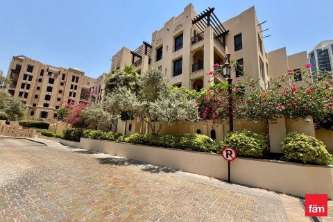 Apartamento en Old Town, Dubai, 1 dormitorio, 76.2 m², № 23961 - foto 2