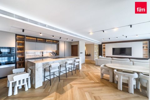 Снять в аренду квартиру в Аль-Васле, Дубай: 3 спальни, 225.8м², № 67403 - фото 6