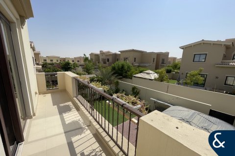 Villa in Mira 2, Reem, Dubai 4 bedrooms, 237 sq.m. № 76303 - photo 4