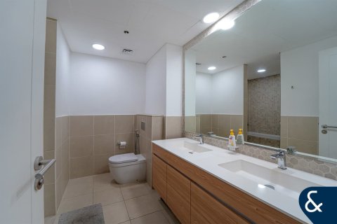 Снять в аренду квартиру в Al Andalus, Джумейра Гольф Эстейтс, Дубай: 2 спальни, 133м², № 76300 - фото 10