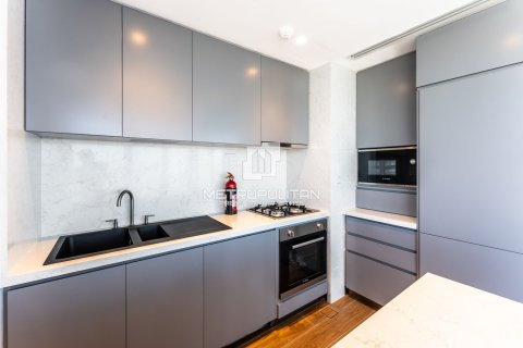 Apartment in Jumeirah Lake Towers, Dubai 2 bedrooms, 124 sq.m. № 72716 - photo 25