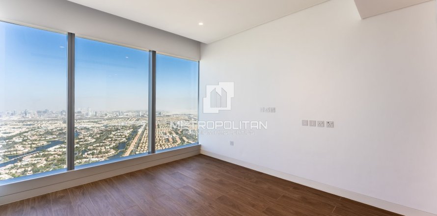 Apartment in Jumeirah Lake Towers, Dubai 2 bedrooms, 124 sq.m. № 72716