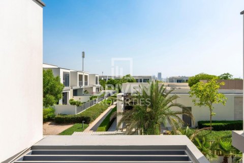 Снять в аренду таунхаус в Maple at Dubai Hills Estate, Дубай Хилс Эстейт, Дубай: 3 спальни, 202.62м², № 129086 - фото 14