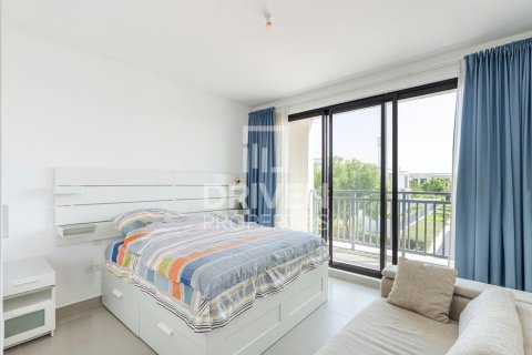 Снять в аренду таунхаус в Maple at Dubai Hills Estate, Дубай Хилс Эстейт, Дубай: 3 спальни, 202.62м², № 129086 - фото 10