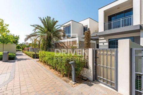 Снять в аренду таунхаус в Maple at Dubai Hills Estate, Дубай Хилс Эстейт, Дубай: 3 спальни, 202.62м², № 129086 - фото 6