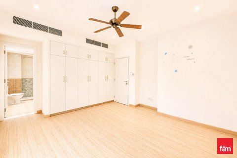 Villa en Al Barsha, Dubai, 4 dormitorios, 1849.9 m², № 110553 - foto 9