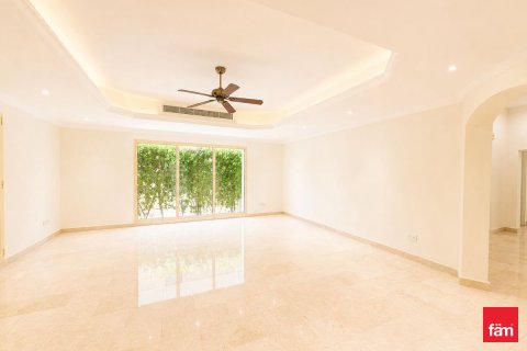 Villa en Al Barsha, Dubai, 4 dormitorios, 1849.9 m², № 110553 - foto 22