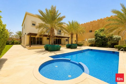Villa en Al Barsha, Dubai, 4 dormitorios, 1849.9 m², № 110553 - foto 30