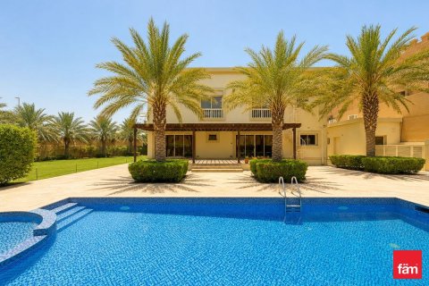 Villa en Al Barsha, Dubai, 4 dormitorios, 1849.9 m², № 110553 - foto 2