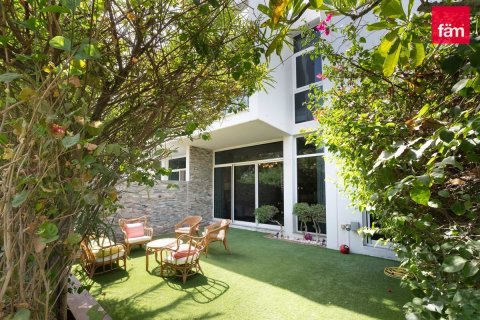 Townhouse in Dubai 3 bedrooms, 187.2 sq.m. № 110551 - photo 6