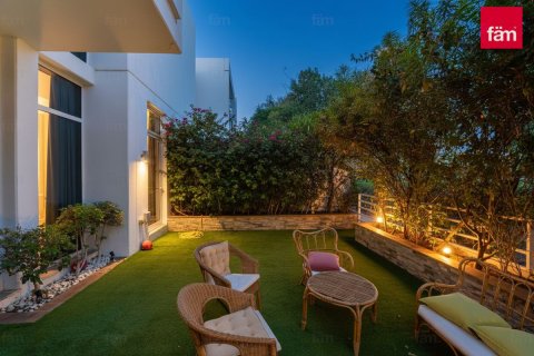 Townhouse in Dubai 3 bedrooms, 187.2 sq.m. № 110551 - photo 21