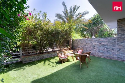 Townhouse in Dubai 3 bedrooms, 187.2 sq.m. № 110551 - photo 2