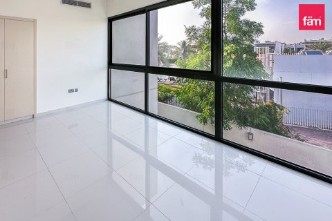 Villa in Dubai 6 bedrooms, 600.6 sq.m. № 110552 - photo 16