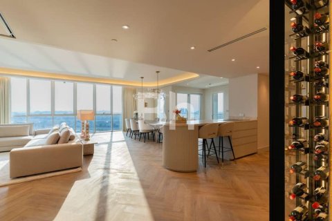 Appartement à Palm Jumeirah, Dubai, 3 chambres, 377 m², № 22906 - photo 2