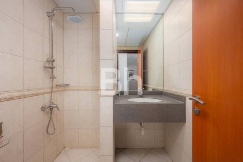 Apartment in Dubai Marina, Dubai 4 bedrooms, 228 sq.m. № 22907 - photo 12