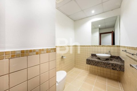 Купить квартиру в Джумейра Бич Резиденс, Дубай: 3 спальни, 175м², № 22910 - фото 6
