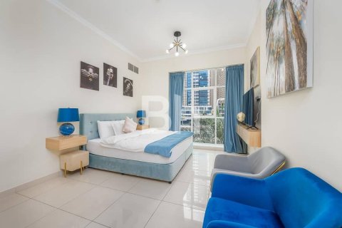 Снять в аренду квартиру в Дубай Марине, Дубай: 2 спальни, 159м², № 22908 - фото 1