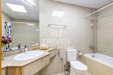 Apartment in Dubai Marina, Dubai 2 bedrooms, 135 sq.m. № 19701 - photo 15