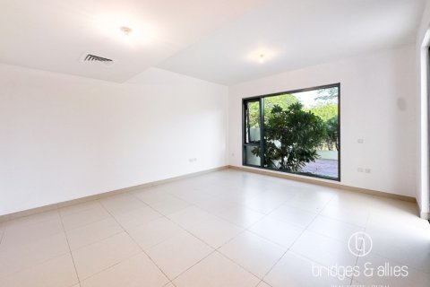 Villa in Dubai Hills Estate, Dubai 3 bedrooms, 284.6 sq.m. № 78091 - photo 3