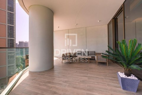Apartment in Business Bay, Dubai 2 bedrooms, 196.3 sq.m. № 129271 - photo 7