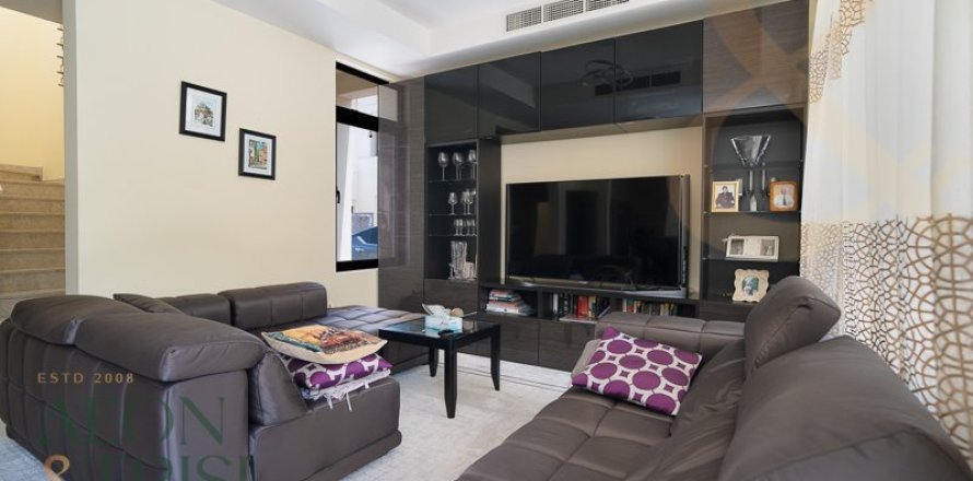 Таунхаус в Mira Oasis, Рим, Дубай, 3 спальни, 260м², № 60863