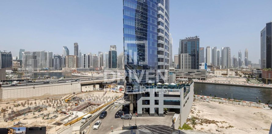 Appartement à Business Bay, Dubai, 1 chambre, 80 m², № 20376