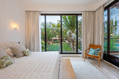 Townhouse in Jumeirah Islands, Dubai 5 bedrooms, 312 sq.m. № 100369 - photo 10