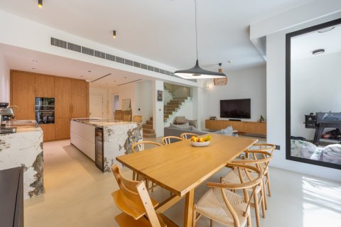 Townhouse in Jumeirah Islands, Dubai 5 bedrooms, 312 sq.m. № 100369 - photo 25