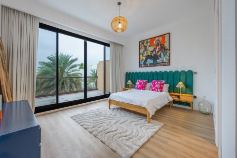 Townhouse in Jumeirah Islands, Dubai 5 bedrooms, 312 sq.m. № 100369 - photo 19