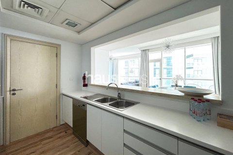 Apartment in Jumeirah Beach Residence, Dubai 2 bedrooms, 152 sq.m. № 44599 - photo 17