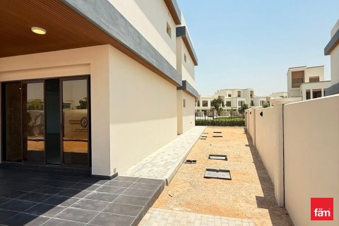Villa in Dubai 6 bedrooms, 444.4 sq.m. № 114800 - photo 4