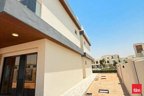 Villa in Dubai 6 bedrooms, 444.4 sq.m. № 114800 - photo 16