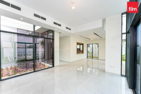 Villa in Al Furjan, Dubai 4 bedrooms, 469.2 sq.m. № 40262 - photo 6