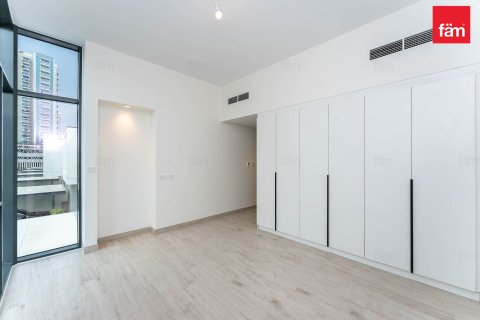 Villa in Al Furjan, Dubai 4 bedrooms, 469.2 sq.m. № 40262 - photo 17