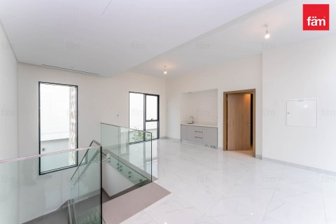 Villa in Al Furjan, Dubai 4 bedrooms, 469.2 sq.m. № 40262 - photo 23