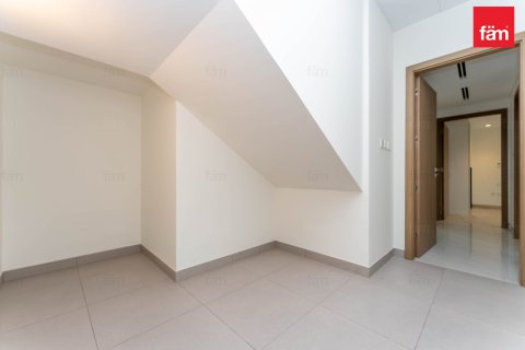 Villa in Al Furjan, Dubai 4 bedrooms, 469.2 sq.m. № 40262 - photo 26