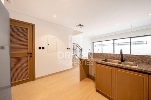 Townhouse in Damac Lagoons, Dubai 4 bedrooms, 210.89 sq.m. № 128374 - photo 3