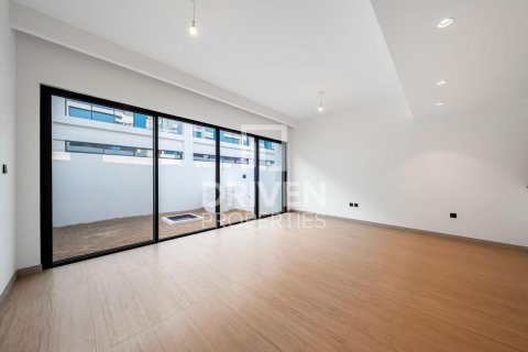 Townhouse in Damac Lagoons, Dubai 4 bedrooms, 210.89 sq.m. № 128374 - photo 4