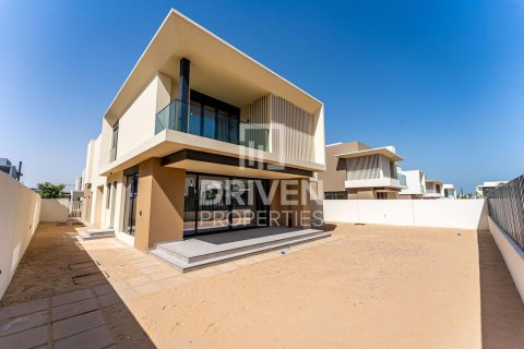 Villa in Jebel Ali, Dubai 5 bedrooms, 629.98 sq.m. № 128019
