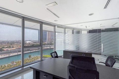 Снять в аренду офис в Бизнес-Бэе, Дубай: 77.6м², № 46623 - фото 4