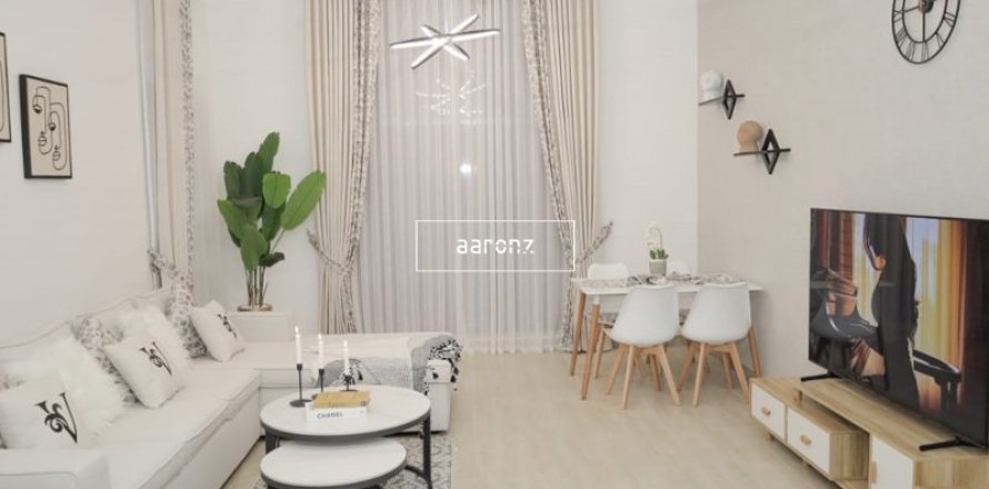 Apartment in Dubai Land, Dubai 2 bedrooms, 105.6 sq.m. № 12203